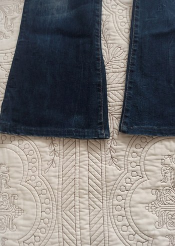 32 Beden lacivert Renk Kadın Lacivert İspanyol paça kot pantolon