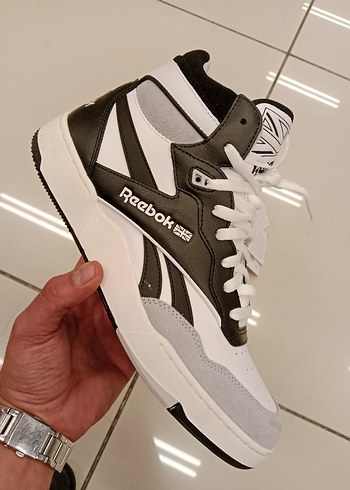 Reebok 42.5