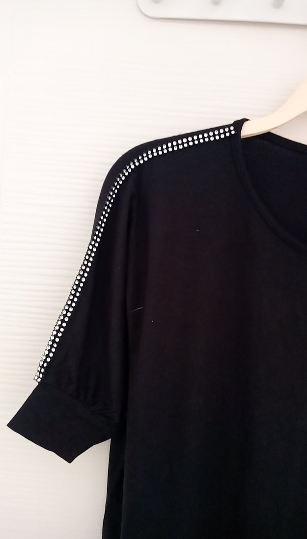 Siyah Salaş Tişört - Görsel 2