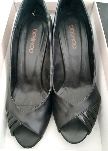 DERIMOD Siyah Plise Detaylı Platform Topuklu Kadın Ayakkabı - Görsel 3