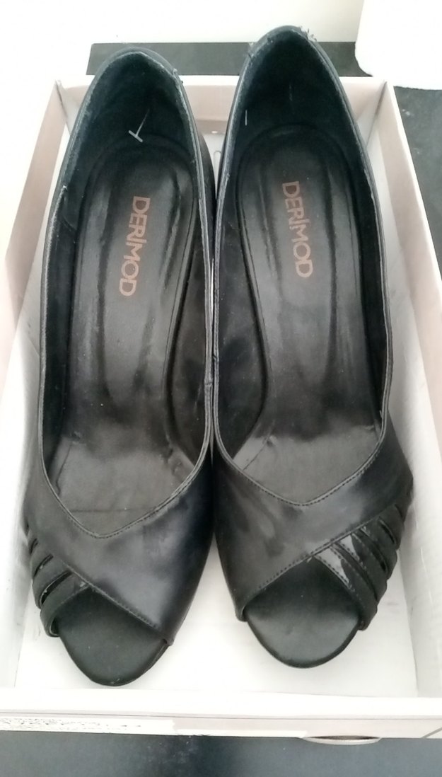 DERIMOD Siyah Plise Detaylı Platform Topuklu Kadın Ayakkabı - Görsel 3