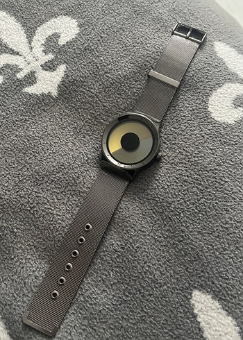 Minimalist Gri Erkek Kol Saati - Görsel 2