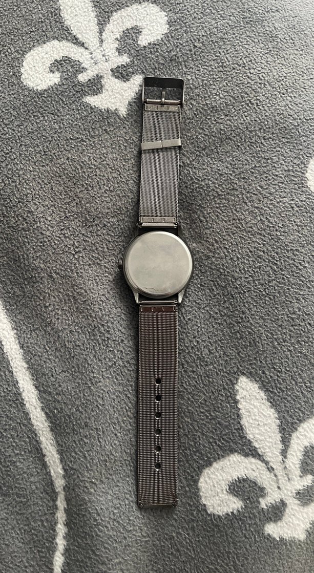 Minimalist Gri Erkek Kol Saati - Görsel 3