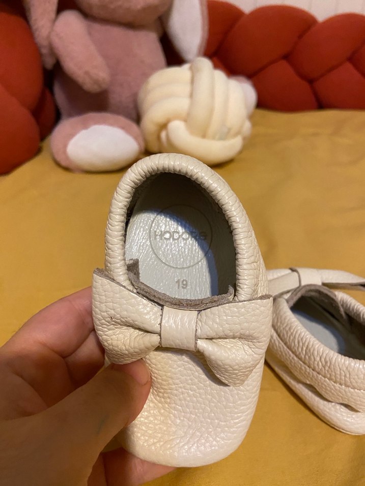 Fiyonklu Beyaz Kız Bebek İlk Adım Ayakkabısı - Görsel 4