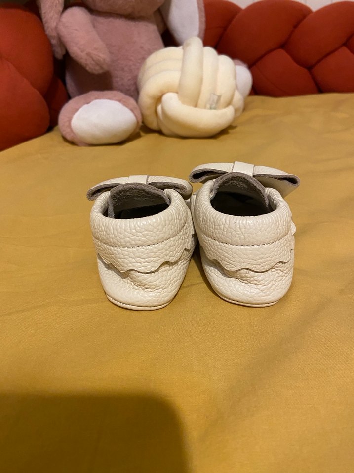 Fiyonklu Beyaz Kız Bebek İlk Adım Ayakkabısı - Görsel 5