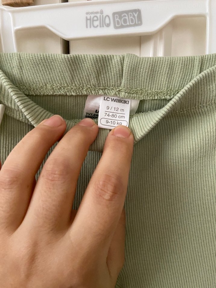 Kız Çocuk Yeşil Keten Düğmeli Tayt - Görsel 5