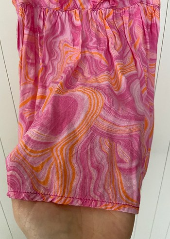Kız Çocuk Pembe Fırfırlı Batik Elbise - Görsel 3