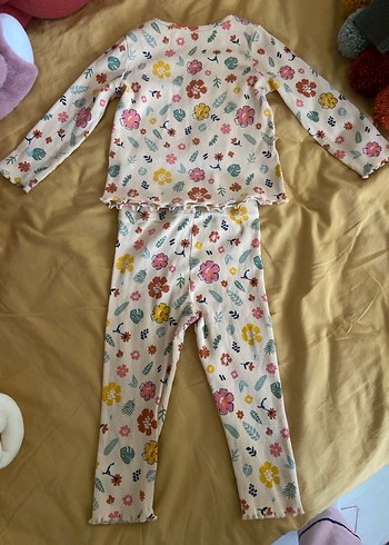 Çiçek Desenli Uzun Kollu Bebek Kız Takımı - Görsel 9