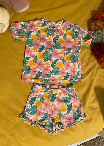 Çiçek Desenli Bebek Kız Takımı - Görsel 10