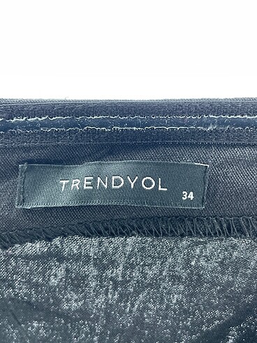34 Beden siyah Renk Trendyol & Milla Kısa Elbise %70 İndirimli.