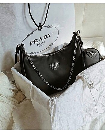 prada çanta