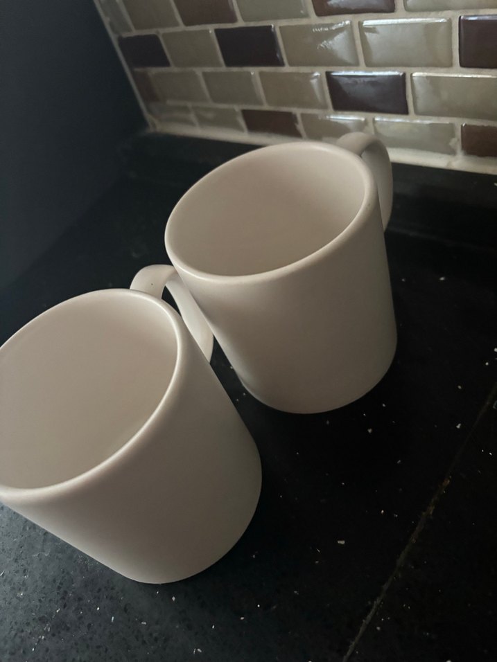 Beyaz Yılbaşı Temalı Renkli Kupa Seti ikidi kurşun asker desenli - Görsel 3