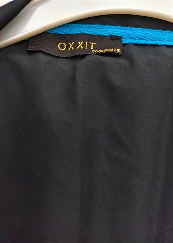 Erkek Siyah Düğmeli Midi Yağmurluk Oxxıt - Görsel 4