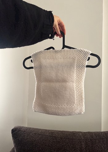 Nakışlı Beyaz Bebek Önlüğü - Görsel 2