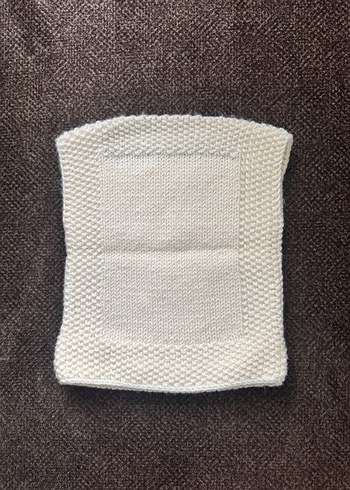 Nakışlı Beyaz Bebek Önlüğü - Görsel 4