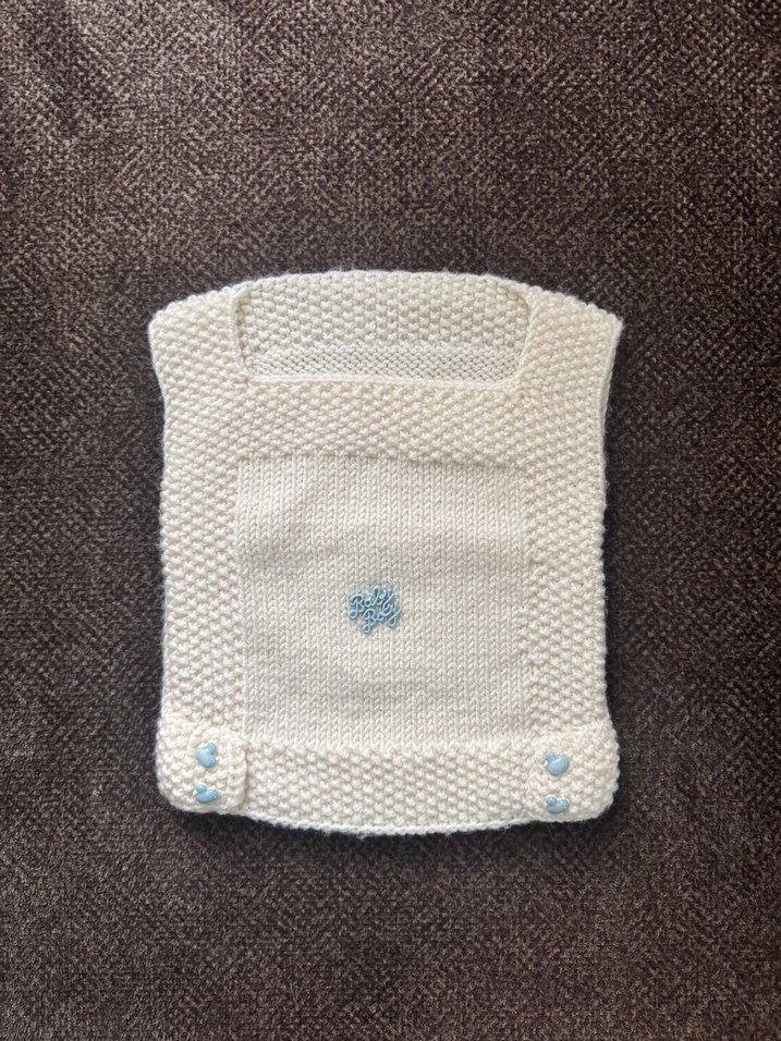 Nakışlı Beyaz Bebek Önlüğü - Görsel 3