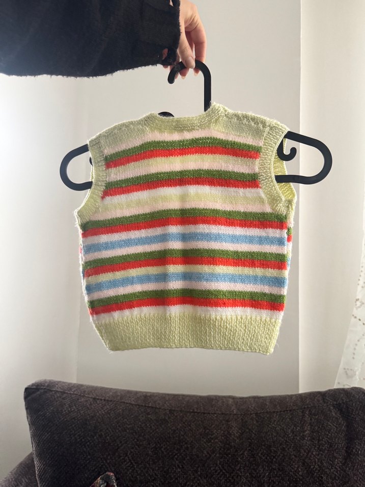 Çok Renkli Kız Çocuk V Yaka Triko Yelek - Görsel 2