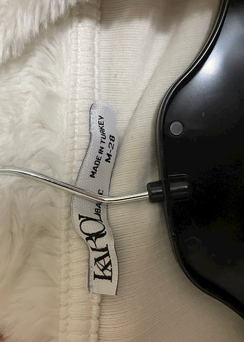 Beyaz Kürklü Yaka Detaylı Kadın Mini Bolero - Görsel 2