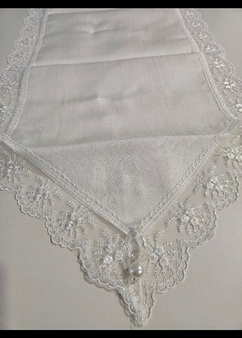 İşlemeli Beyaz Masa Örtüsü - Görsel 2