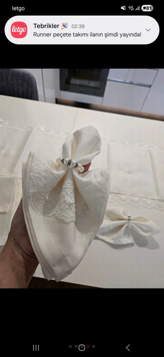 İşlemeli Beyaz Masa Örtüsü - Görsel 4