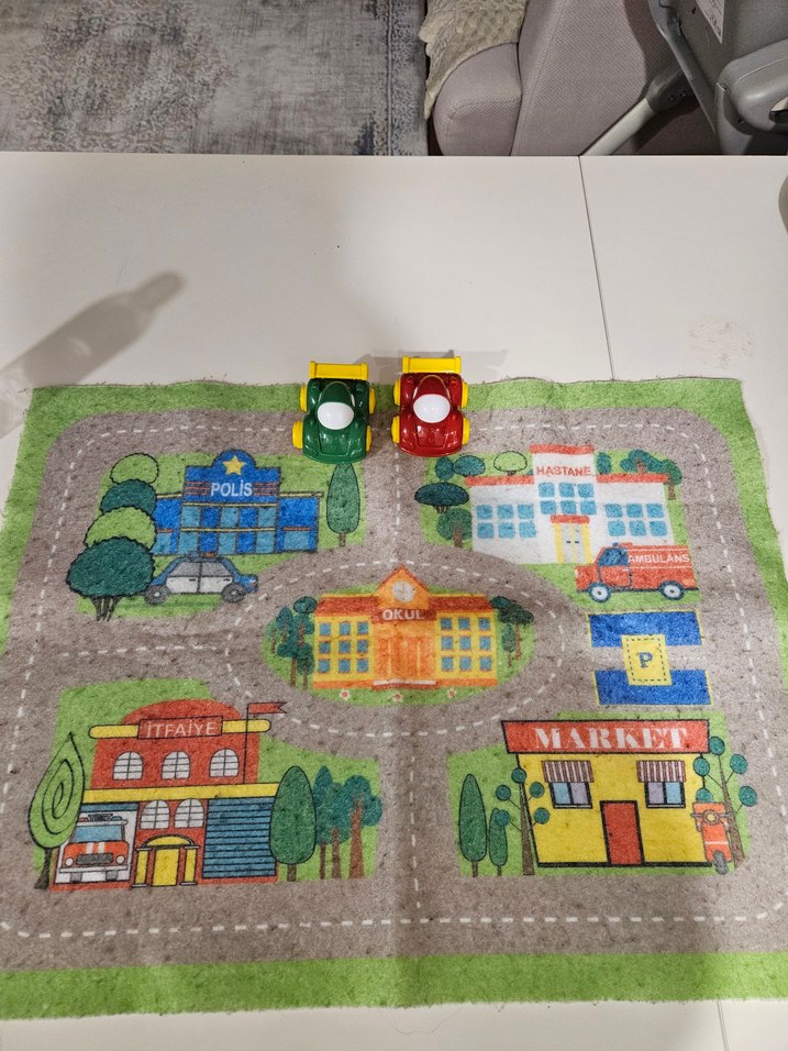 Renkli  araba Oyun Halısı - Görsel 2