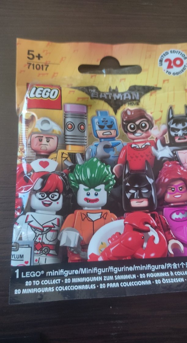 LEGO Batman Minifigure 71017 - Görsel 2