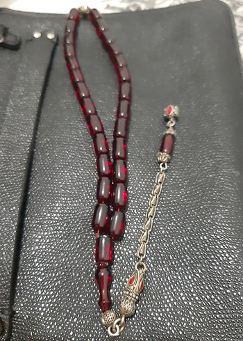 2 adet acil satilik Bordo ve yeşil kehribar tesbih - Görsel 2