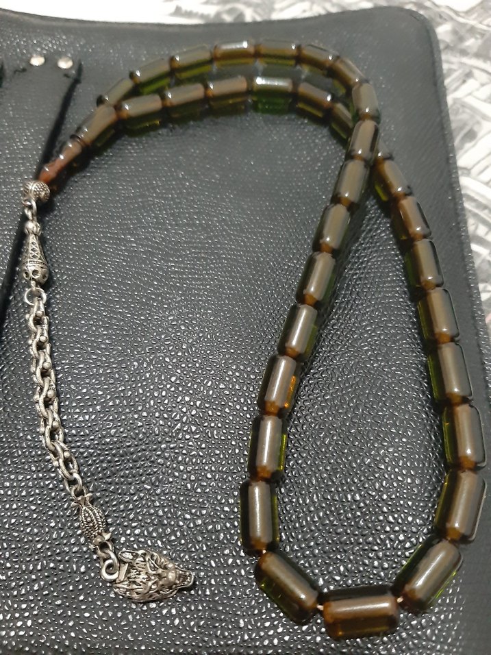 2 adet acil satilik Bordo ve yeşil kehribar tesbih - Görsel 5