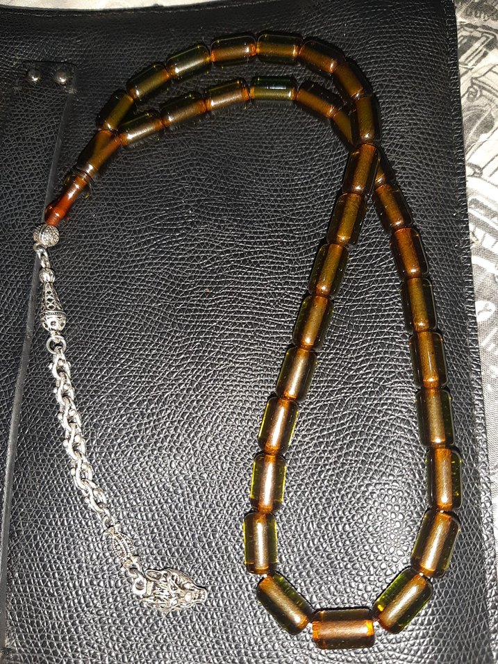 2 adet acil satilik Bordo ve yeşil kehribar tesbih - Görsel 4