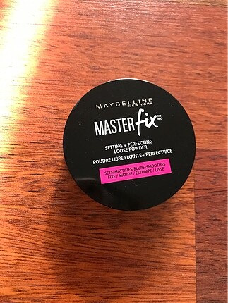 Maybelline masterfix pudra