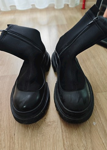 Zara kız çocuk botu no:31 - Görsel 3
