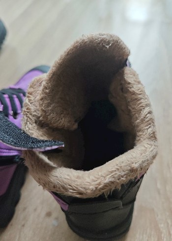 Kızlar İçin Mor Bağcıklı Kauçuk Bot - Görsel 3