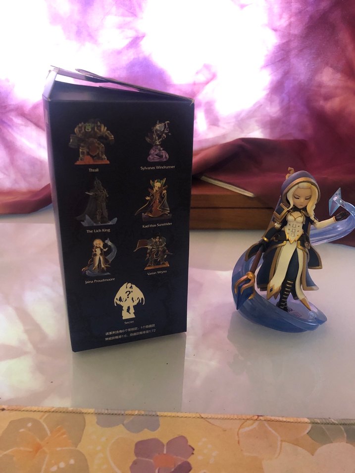 World of Warcraft Altın Renkli Aksiyon Figürü - Görsel 4