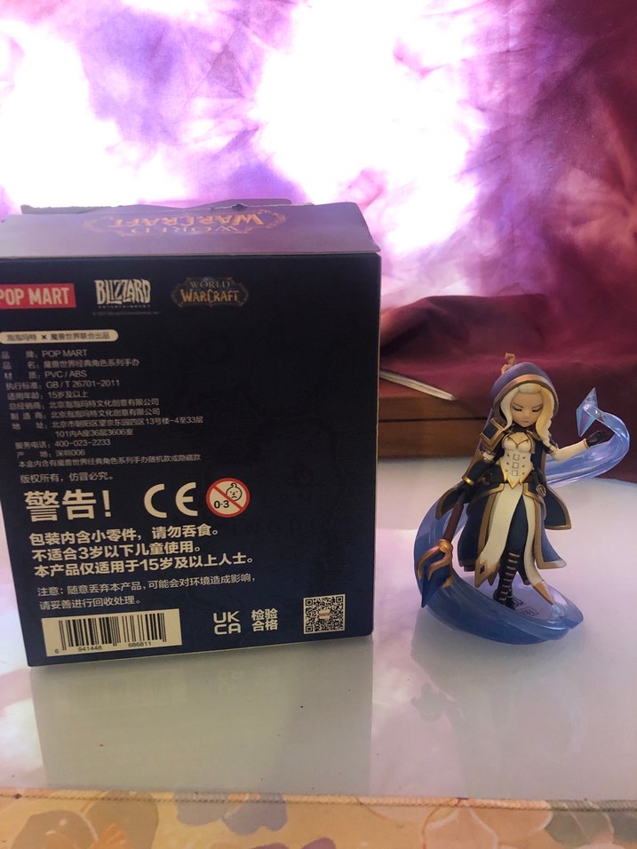 World of Warcraft Altın Renkli Aksiyon Figürü - Görsel 3