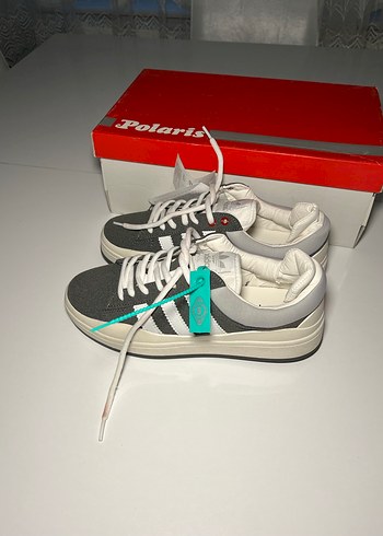 Gri sıfır ayakkabı günlük kullanıma uygun adidas - Görsel 3