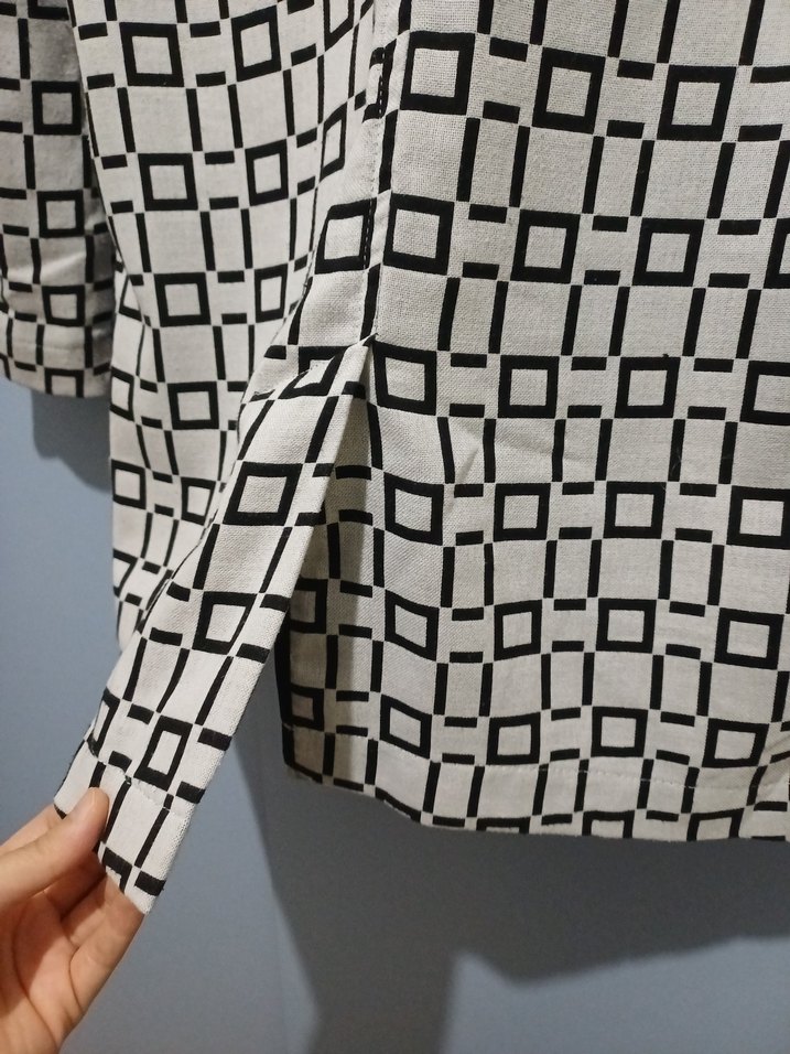 Düğmeli  ve Cepli Ekose Midi Kadın Ceket - Görsel 2