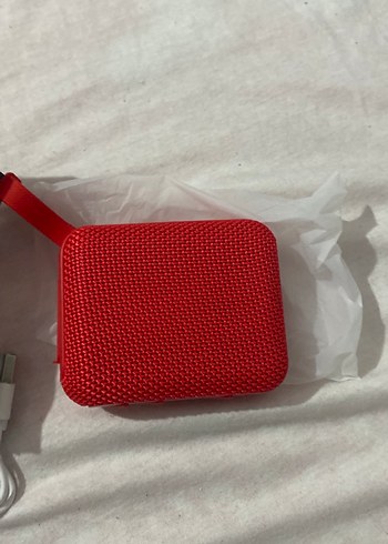 Kırmızı Bluetooth Hoparlör 5W Güç - Görsel 2