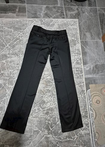 Siyah Kadın Kemerli Saten Pantolon - Görsel 3