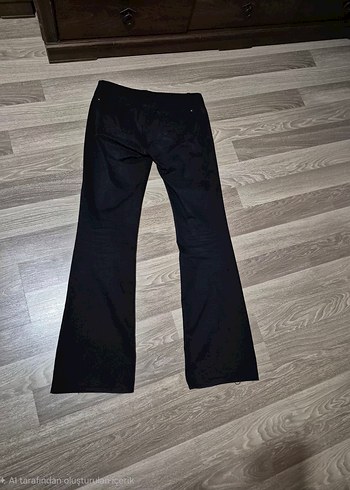 Düğmeli Siyah Kadın Kumaş Pantolon - Görsel 2