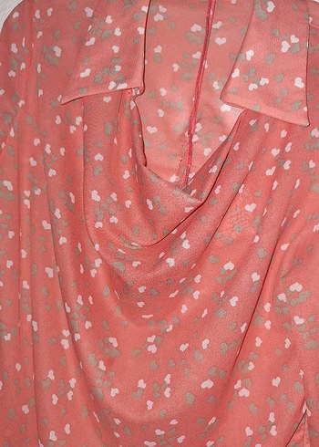 Pembe Baskılı V Yakalı Uzun Kollu Şifon Bluz - Görsel 2