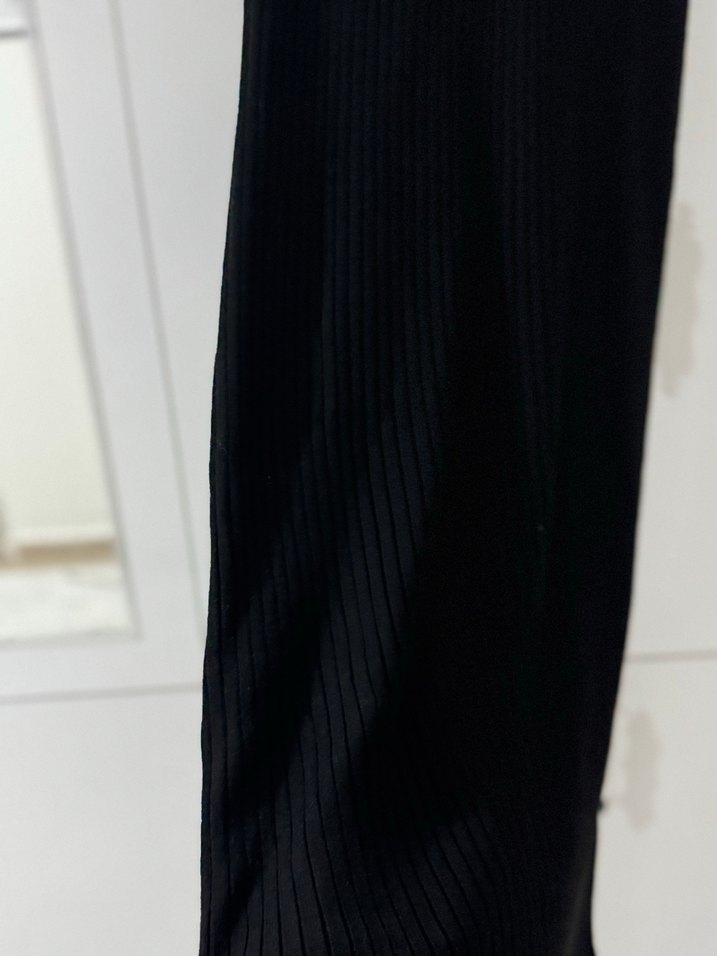 Siyah Kolsuz V Yakalı Uzun Elbise - Görsel 2