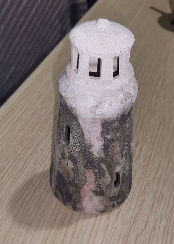 Beyaz ve Gri Seramik Deniz Feneri Biblosu - Görsel 2