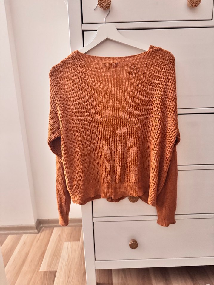 V Yaka Düğmeli Örgü Kadın Hırka - Görsel 3