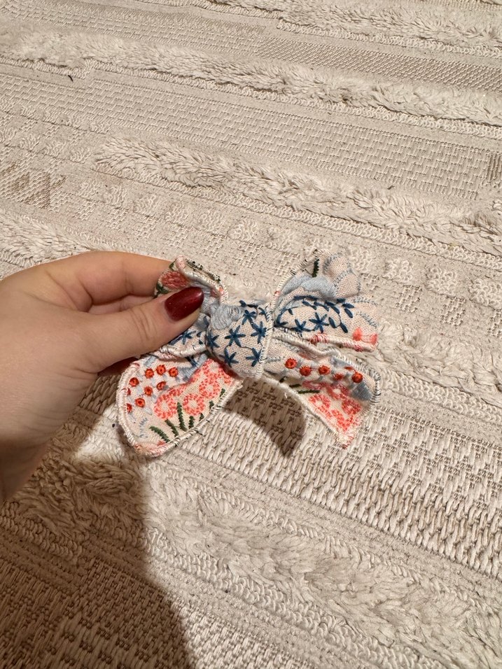 Çiçek Desenli Pastel Renkli Kumaş Fiyonk - Görsel 3