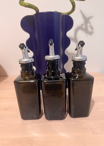 Metal ağızlı koyu renkli yağlık sosluk - Görsel 2