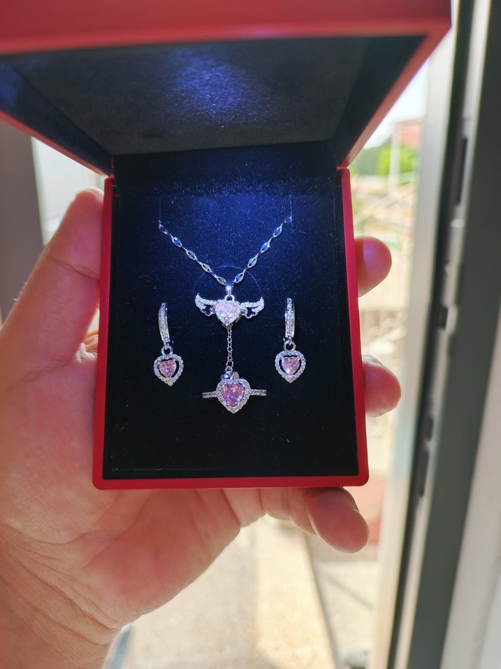 ışıklı Kutuda Pembe Takı Seti Sevgililer gününe özel - Görsel 3