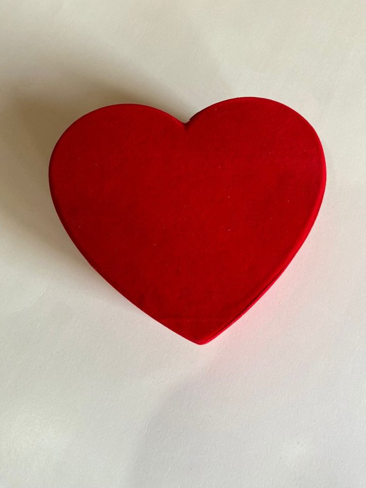 Kalp Kutuda Altın Renkli Yüzük ve Kolye Seti - Görsel 4