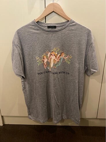 Gri yumuşak t-shirt
