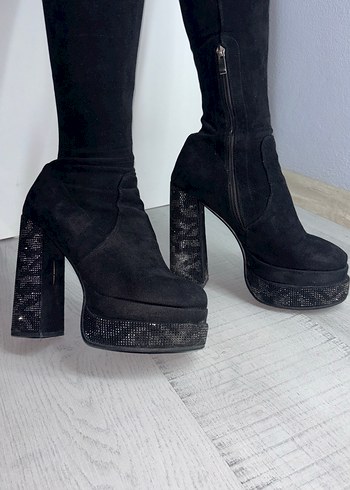 SİYAH TOPUKLU ÇİZME 38 NUMARA - Görsel 6