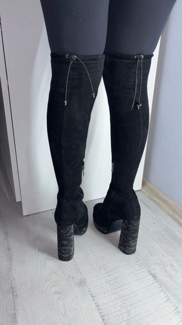 SİYAH TOPUKLU ÇİZME 38 NUMARA - Görsel 4